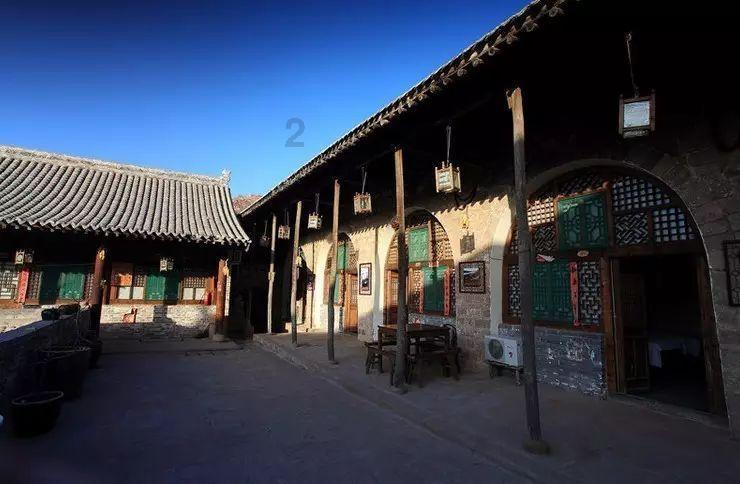 马斯克认为美国领导层正在积极推动非法移民